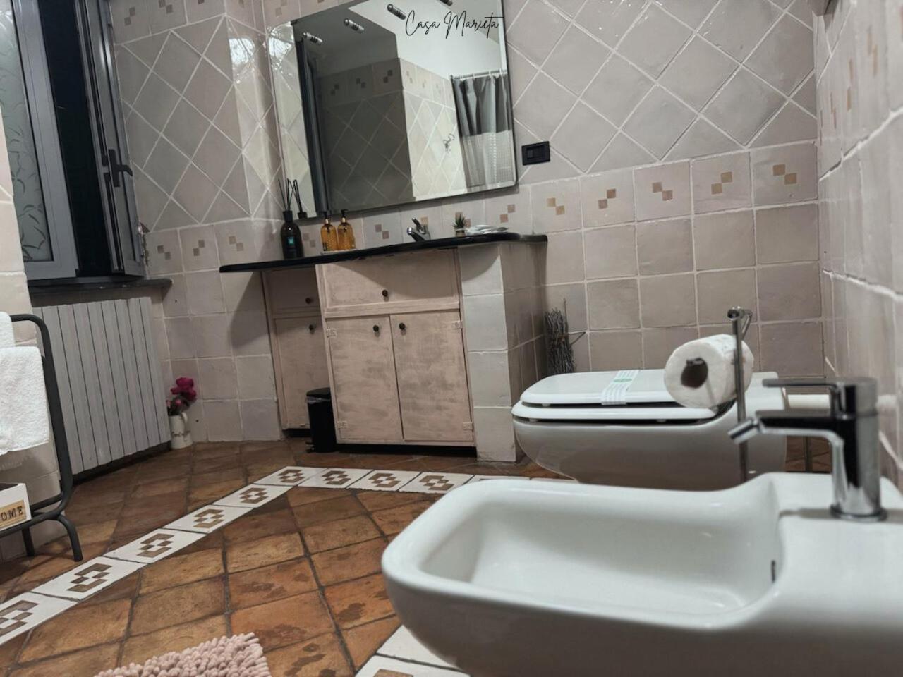 Marieta Rooms Sarzana Luaran gambar