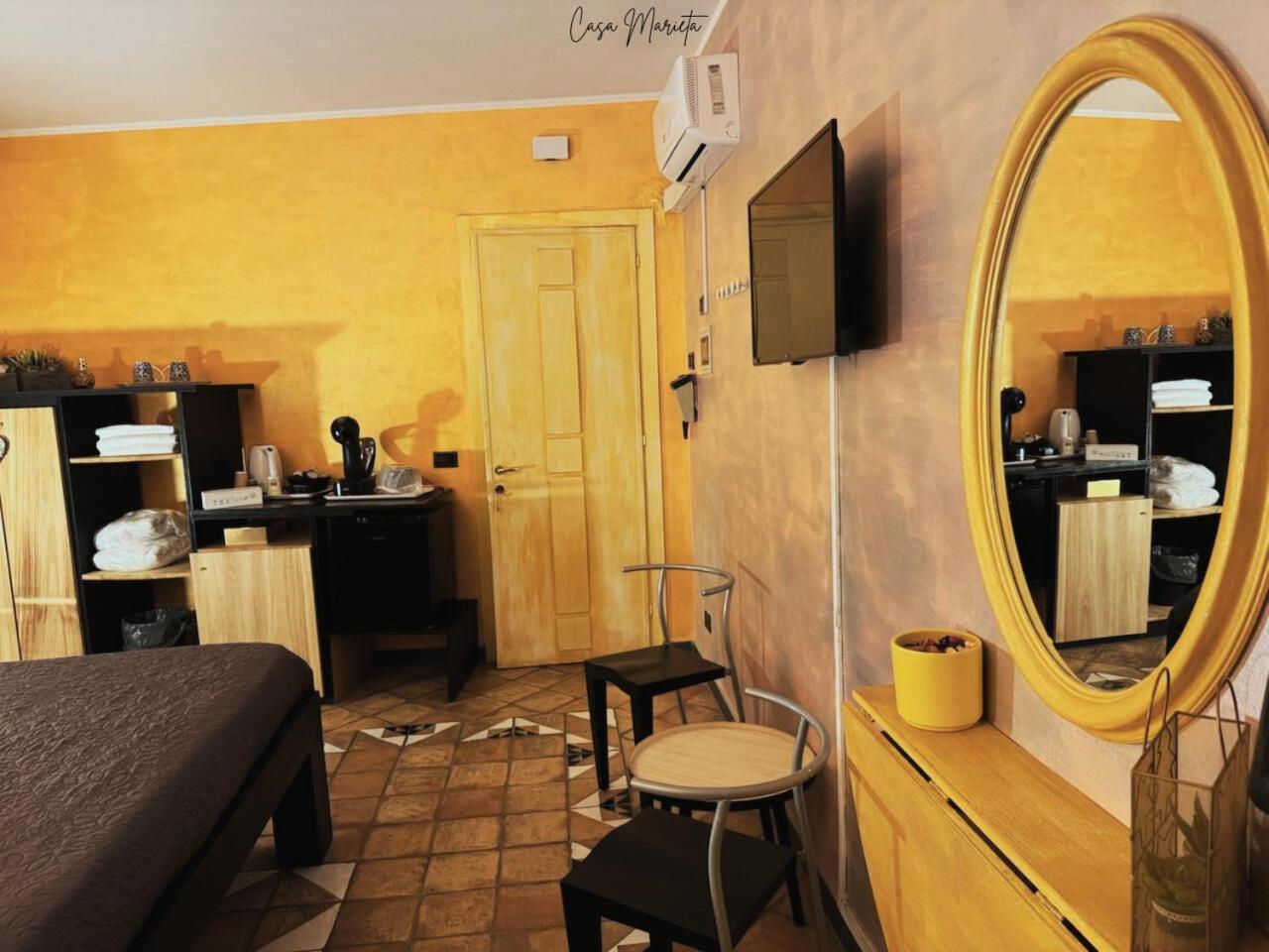 Marieta Rooms Sarzana Luaran gambar
